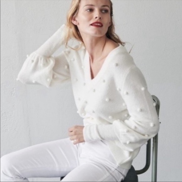 Madewell Sweaters - 🎉SALE! Madewell V Neck Pom Sweater NWT